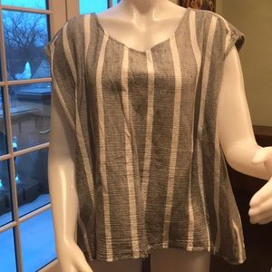 Sleeveless cotton top